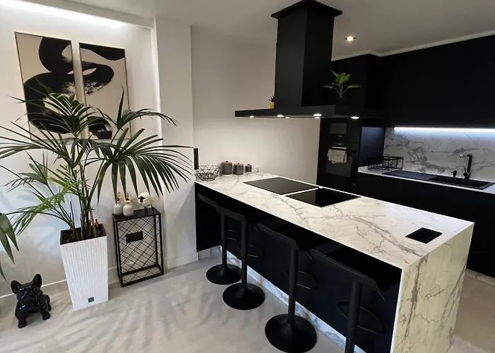 Atico Playa Palmas 아파트